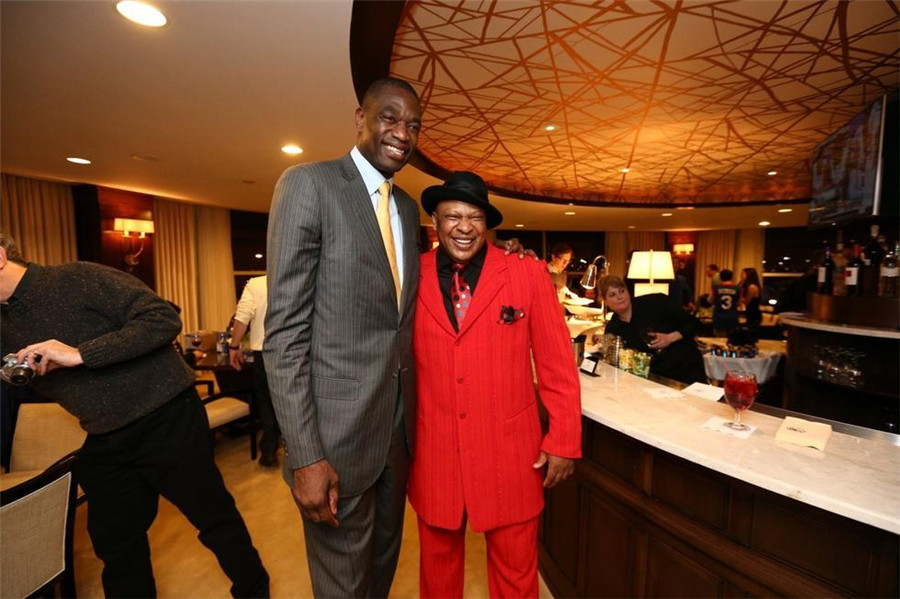 赞了摩尔的 赞了摩尔的